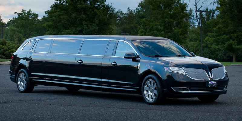 Lincoln MKT Stretch Limousine